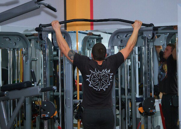 Фитнес-клуб "FLY FIT"
