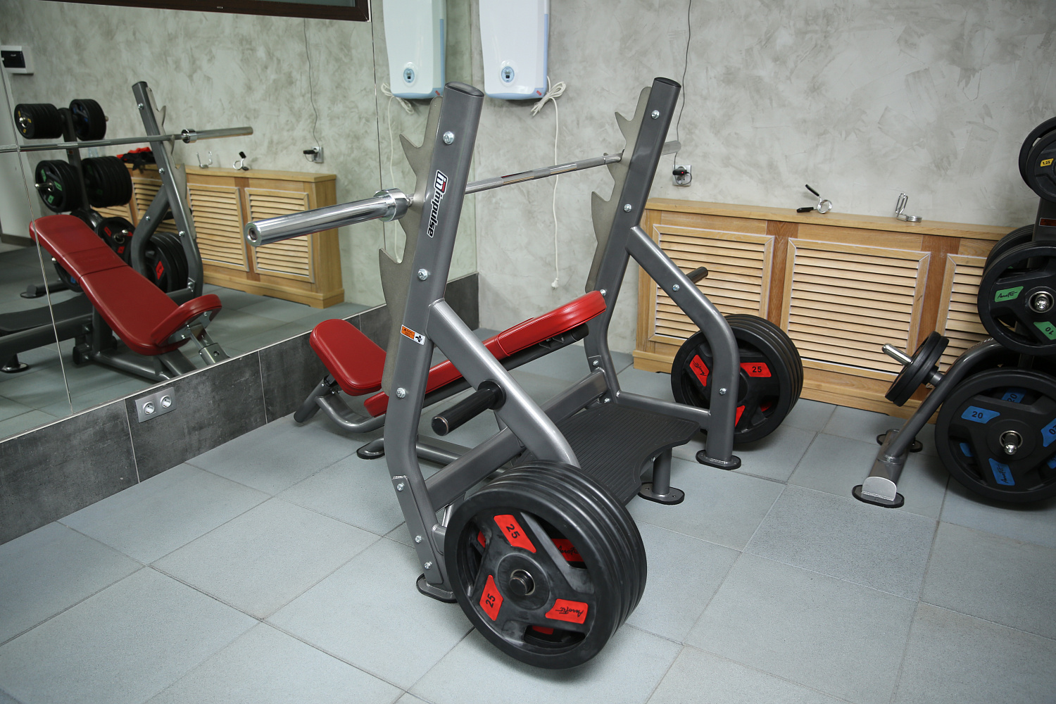 Фитнес-клуб "Unique one Health & Fitness"